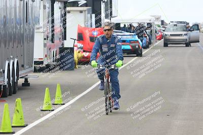 media/Jan-25-2025-CalClub SCCA (Sat) [[03c98a249e]]/Around the Pits/